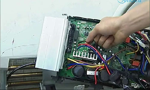 满城美的空调电话是多少